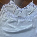 Victoria's Secret victoria’s Secret Cropped Lace Cami Size small Photo 3