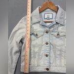 Forever 21 Small Women's Light Blue Wash Denim Distressed Jean Jacket Cropped Photo 8