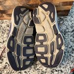 Hoka  Bondi 6 Women's Purple and Pink Athletic Shoes Size 7 Photo 3