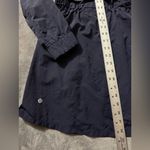 Lululemon Women’s Pack & Glyde Hooded Jacket Windbreaker Navy Blue Size 4 Photo 6