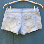 Refuge Women's Size 2 Light Washed Denim Jean Shorts Photo 2