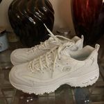 Skechers Sketchers White Sneakers Size 9 Photo 2