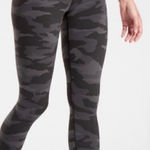 Athleta Elation Camo 7/8 Tight Leggings Black Gray- Size Small Photo 0