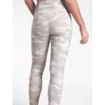 Athleta  Elation Camo 7/8 Tight Taupe Gray Women’s Small Workout Activewear Gym Photo 8