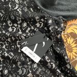 Simply Vera  by Vera Wang Lace front Sweater. Sz: 2X Photo 4