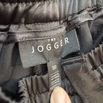 White House | Black Market Black WHBM Satiny Cargo Joggers Size 10 VGUC Photo 5