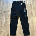 Levi's NWT  Women's High Waisted Mom Jeans, Black Destructed, 26 x 27 Photo 4