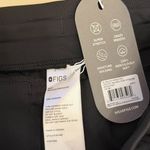 FIGS High Waisted Salina FORMx Wide Leg Scrub Pants in Black, Size XXS Petite Photo 10