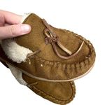 Pembrook tan leather style moccasin shoes classic comfort slippers fur Brown Size 7 Photo 1
