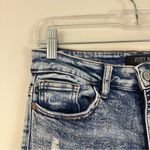 Judy Blue  Acid Wash Distressed Ankle Boyfriend Fit Jeans Size 27 Photo 2