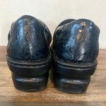 Born concept Hardly worn boc Born pattered slip on black clog/mules in excellent condition. Sz 8 Photo 4
