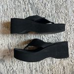 No Boundaries  Women's Mid-Heel Platform Wedge Black Flip-Flop Sandals Size 8 Photo 3