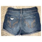 Hollister High-Rise Short-Shorts Photo 1