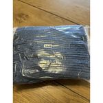 IZOD Women's Long Sleeve Blue V Neck Sweater Size XL Preppy Designer Classic Photo 9