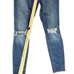 Good American Good Waist Blue Medium Wash Distressed Snake Pocket B322 sz 2 / 26 Photo 2