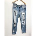 BDG Boyfriend Jeans Slim Size 26W Blue Distressed Style Photo 1