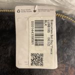 Lululemon NWT  Everywhere Fleeced Belt Bag Black Photo 8