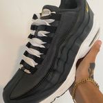 Nike Air Max 95 GS ‘Anthracite Amarillo’ Photo 2