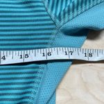 The North Face Activewear Top Womens Medium Shirt Photo 4