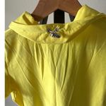Nike Yellow Funnel Collar Women's Small Golf Short Sleeve Sweat Wick Dri Fit Photo 3