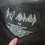 Def Leppard  Sweatshirt Womens Xtra Small Black Christmas Holiday Jumper Crew Photo 2