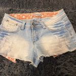 Wall Flower Shorts Photo 0