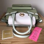 Michael Kors Set Photo 4