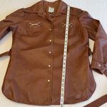 VINTAGE Brown Faux Leather Belted Shirt Jacket Size SMALL MEDIUM Pearl Snap 70s Photo 11