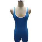 Women's Tight Photo 1