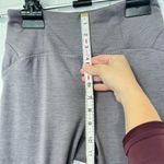 Calia by Carrie Underwood High Rise 7/8 crossover ankle legging size small Gray Photo 10