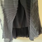 Vince Camuto Sz M Black Pleated Chiffon Midi Skirt Elastic Waist Pull On Photo 4