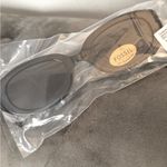 Fossil  Unisex Black Slim Oval Sunglasses Photo 5