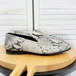 Vince Camuto  Jendaya2 Snake Animal‎ Print Slip On Loafer Ivory Black Size 9.5 Photo 2
