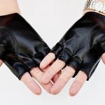 Black faux leather fingerless gloves with silver studs Photo 1