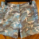 Guy Harvey  Women's Fishing Shorts Size 6 (8360) Photo 0