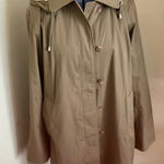 Burberry  London Classical Tan Trench Coat Photo 0