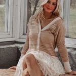 Women’s A’Reve Crochet Lace Cardigan in Latte Combo sz small NWT Tan Photo 3