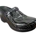 Dansko  XP 2.0 Glitter Waves Black Clogs Metallic Print Slip On Nurse Shoes 7.5 Photo 0