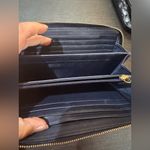 Navy Blue Leather Wallet. Coach. Great condition Photo 6
