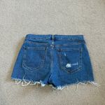 Old Navy  Mid-Rise Ripped Cut-Off Boyfriend Jean Shorts Medium Wash Blue Size 8 Photo 2