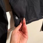 Lululemon NWT Mesh Panelled Training Long Sleeve Shirt
Black- Size 8 Photo 8