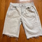 American Eagle Striped White Blue Tomgirl Distressed Bermuda Shorts Women’s Sz 0 Photo 0