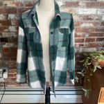 Green & White Plaid Flannel Long Sleeve Shacket Size XS Photo 3