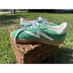 Madden Girl  Giia Women's Sneakers Sz 10M Photo 2