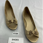 Xhilaration Womans Flats 11 Gold Open Toe Flower Detail Slip On NWOT Photo 0