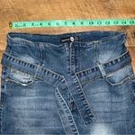 Boohoo Blu High-Waist Belted Skinny Jeans Photo 12