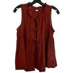 Old Navy  burgundy crinkle tie front tank size small petite Photo 1