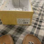 Very G Gray Leopard Print Sandals Photo 4