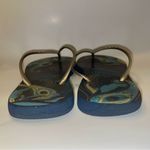 Havaianas Peacock Feather Flip Flop Size US 9/10 39/40 Navy Blue Silver EUC Photo 4