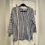 J. Jill Size M Blue White V Neck Long Sleeve Lightweight Split Hem Sweater Size M Photo 6